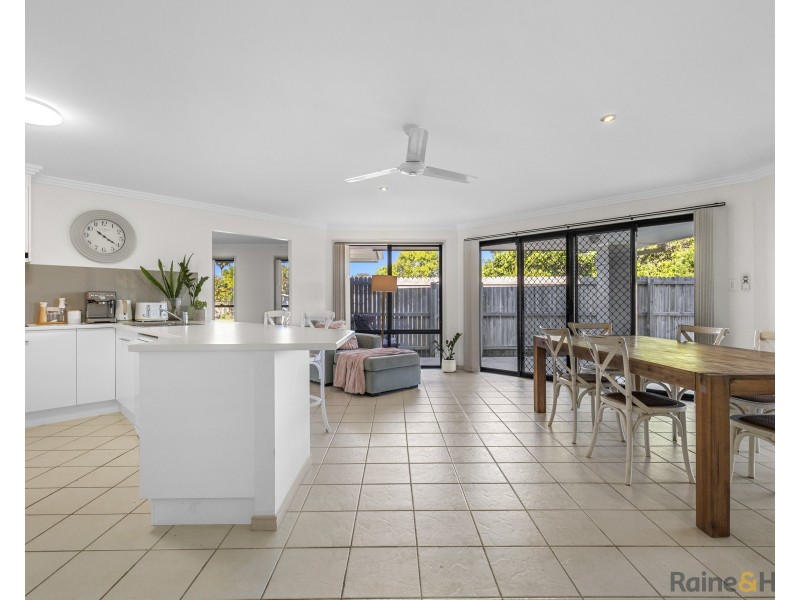 2/39 Border Crescent, Pottsville NSW 2489