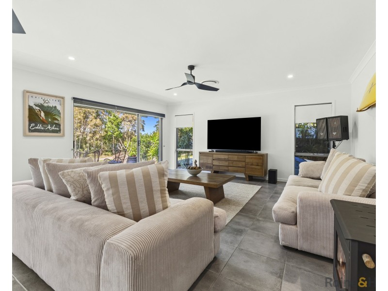17 Overall Drive, Pottsville NSW 2489
