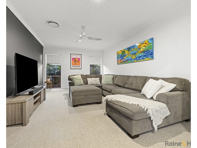 17 Overall Drive, Pottsville NSW 2489