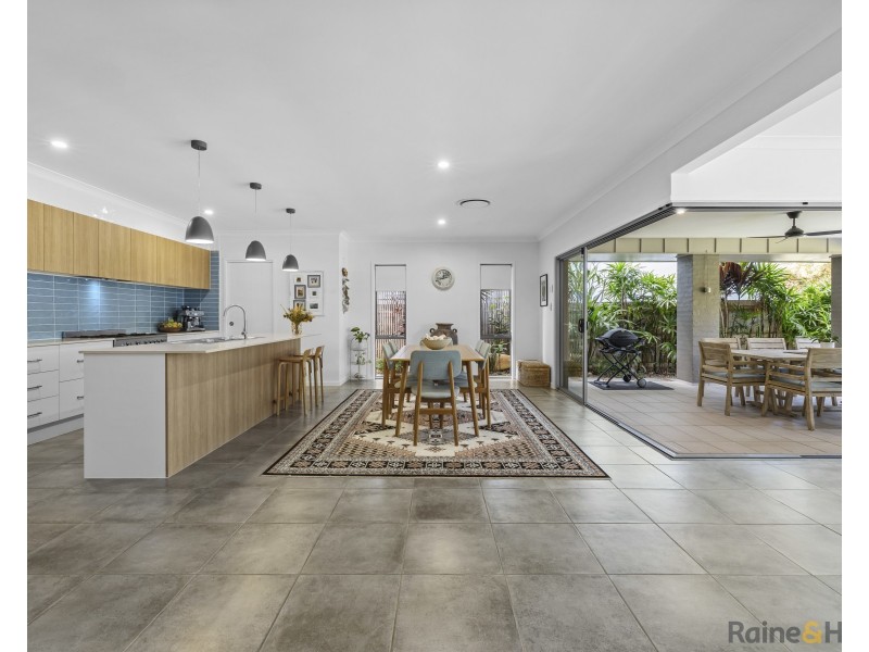 17 Overall Drive, Pottsville NSW 2489