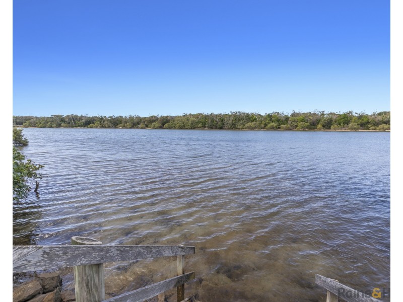 17 Overall Drive, Pottsville NSW 2489