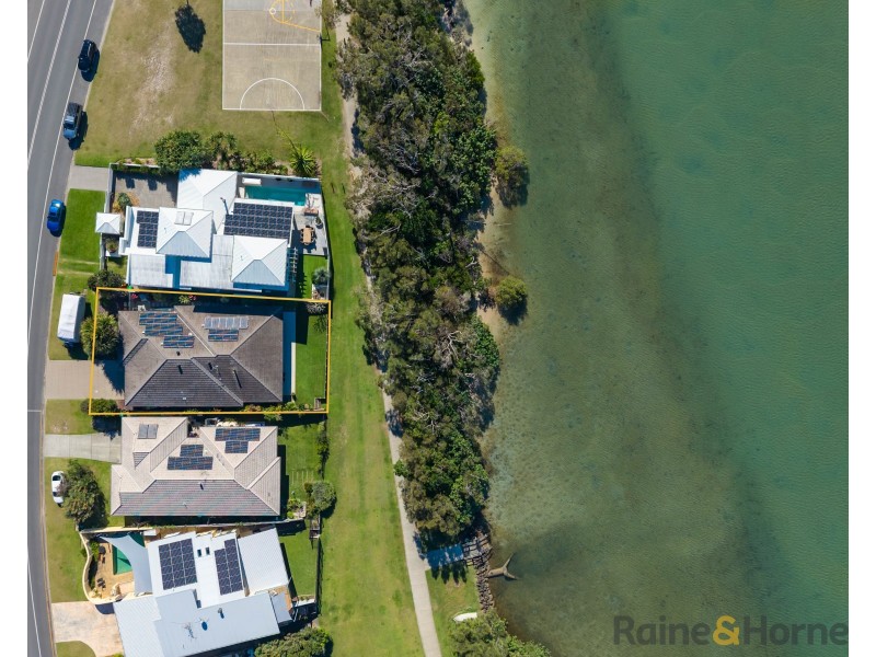17 Overall Drive, Pottsville NSW 2489