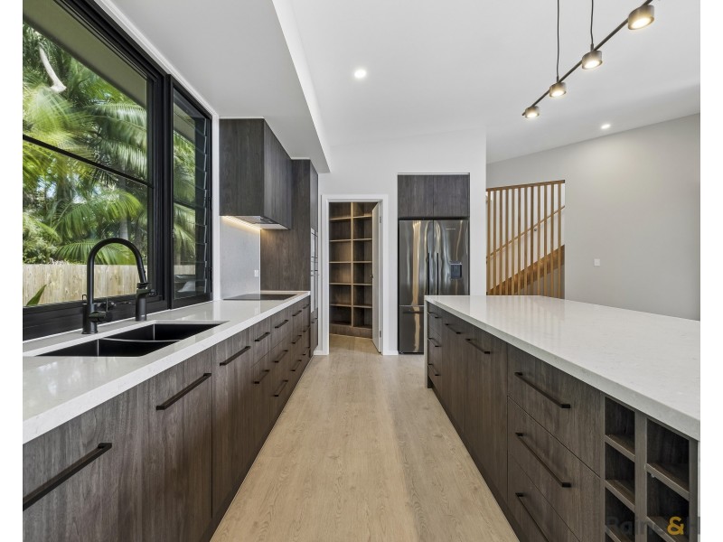 4 Creek Street, Hastings Point NSW 2489