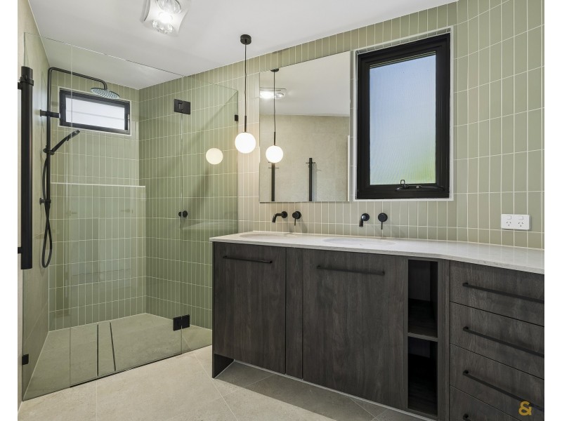 4 Creek Street, Hastings Point NSW 2489