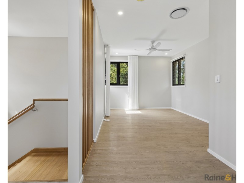 4 Creek Street, Hastings Point NSW 2489