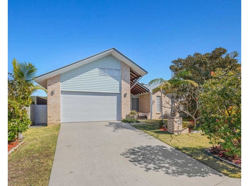 19 Reef Water Circuit, Bogangar NSW 2488