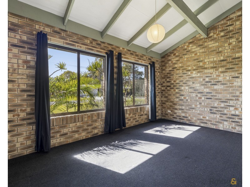16 Elfran Avenue, Pottsville NSW 2489