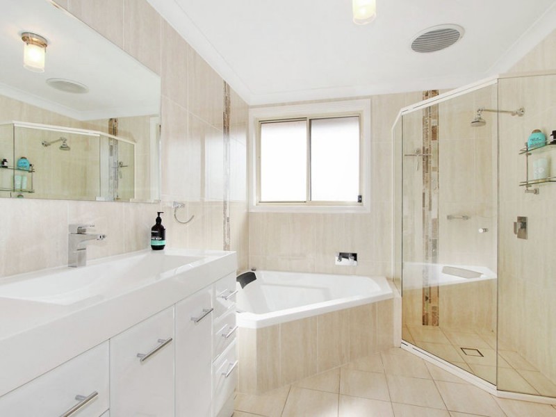 Claremont Meadows NSW 2747