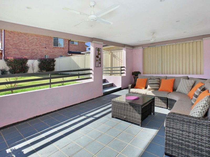 29 Heaton Ave, Claremont Meadows NSW 2747