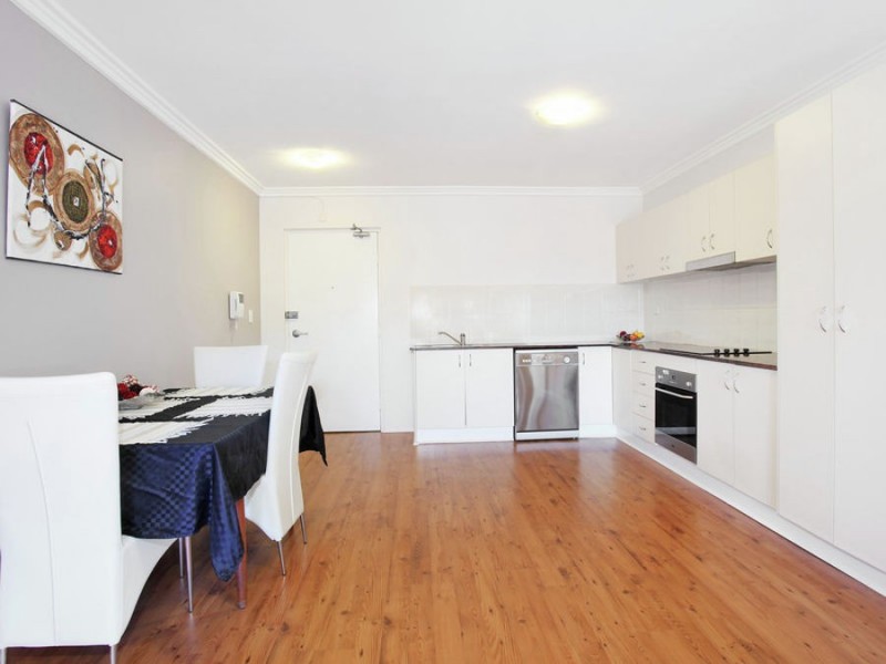 14/43-45 Preston Street, Jamisontown NSW 2750