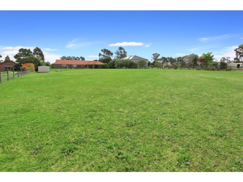 5 Traminer Grove, Orchard Hills NSW 2748