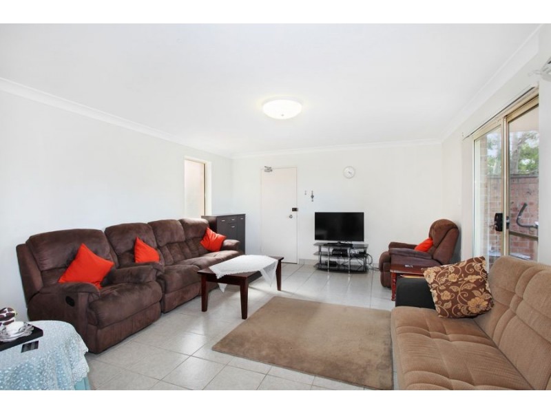 2/9-11 Oxford Street, Merrylands NSW 2160