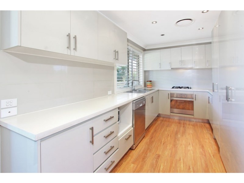 11 Sandpiper crescent, Claremont Meadows NSW 2747