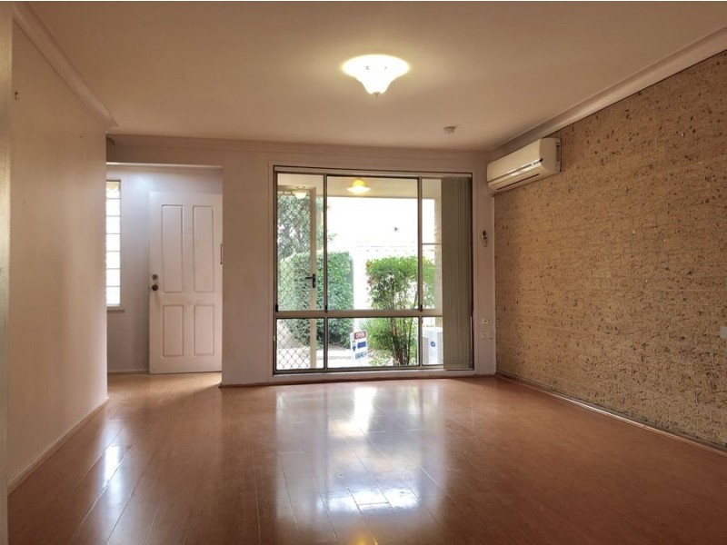 12/3 COSGROVE CRESCENT, Kingswood NSW 2747