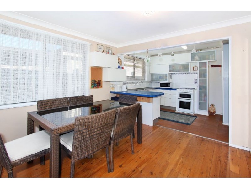 17 Wembley avenue, Cambridge Park NSW 2747