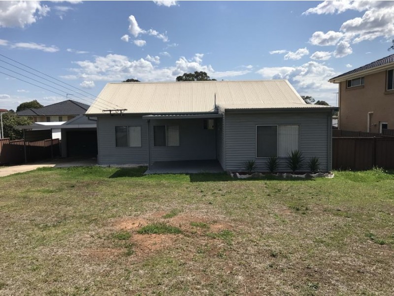 17 DARAYA STREET, Colyton NSW 2760