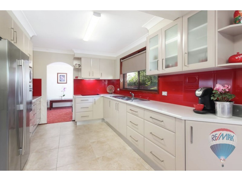 4 Nerang Circuit, South Penrith NSW 2750