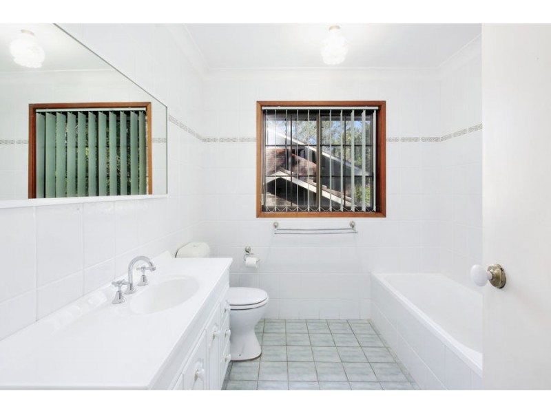 199 Explorers Rd, Lapstone NSW 2773