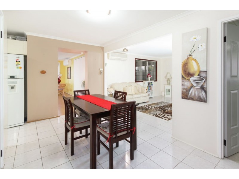 11 Poppy Cl, Claremont Meadows NSW 2747