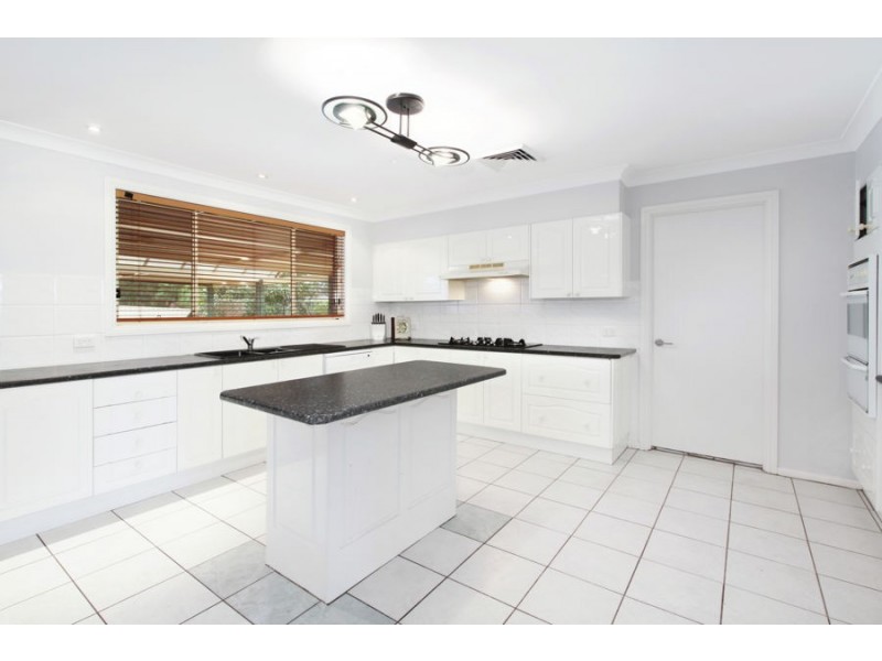 3 Woodlands Drive, Glenmore Park NSW 2745