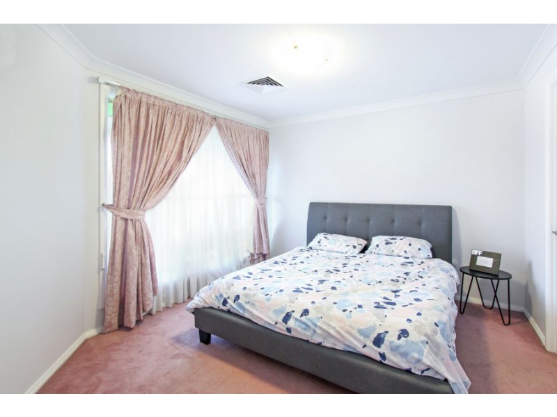 3 Woodlands Drive, Glenmore Park NSW 2745