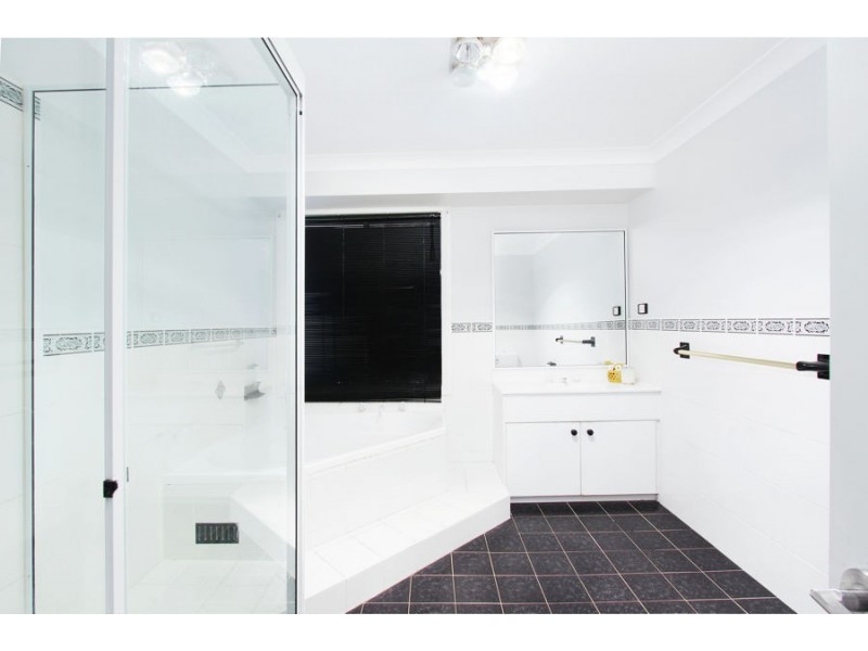 3 Woodlands Drive, Glenmore Park NSW 2745