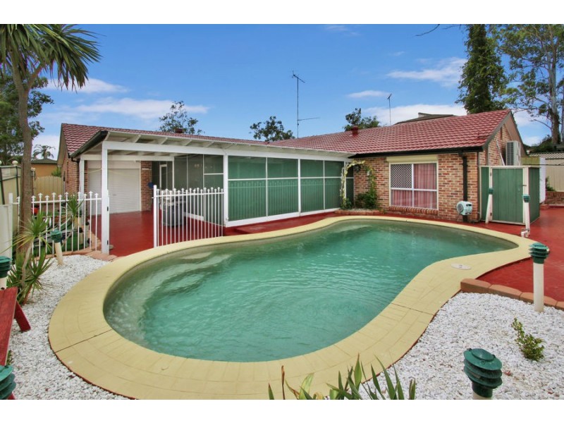 26 Coonawarra Drive, St Clair NSW 2759