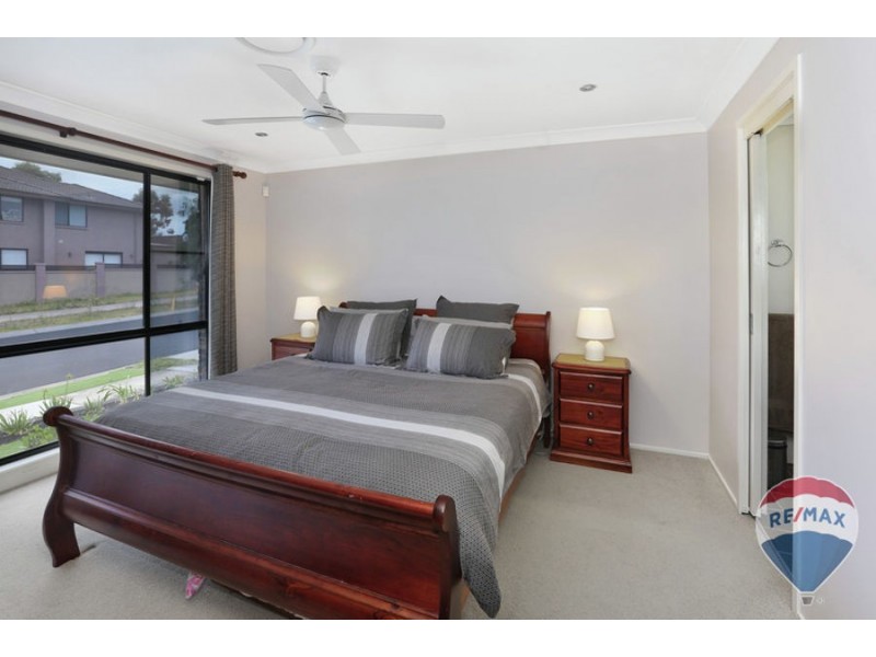 19 Caley Street, Ropes Crossing NSW 2760