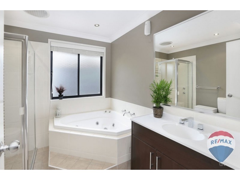 19 Caley Street, Ropes Crossing NSW 2760