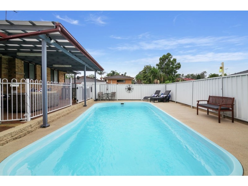 9 Tyne court, St Clair NSW 2759