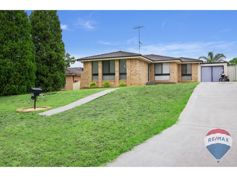 9 Tyne court, St Clair NSW 2759