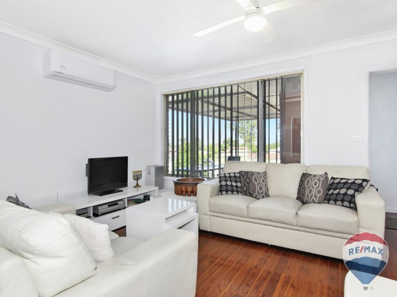 19 INGLIS AVENUE, St Marys NSW 2760