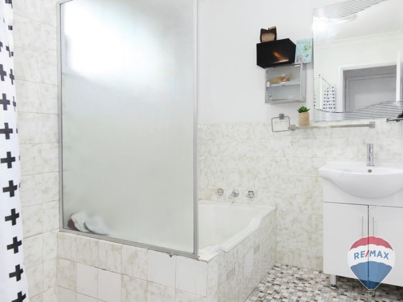 19 INGLIS AVENUE, St Marys NSW 2760