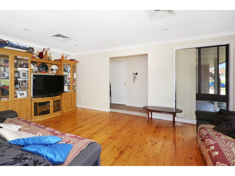 271 bennett road, St Clair NSW 2759