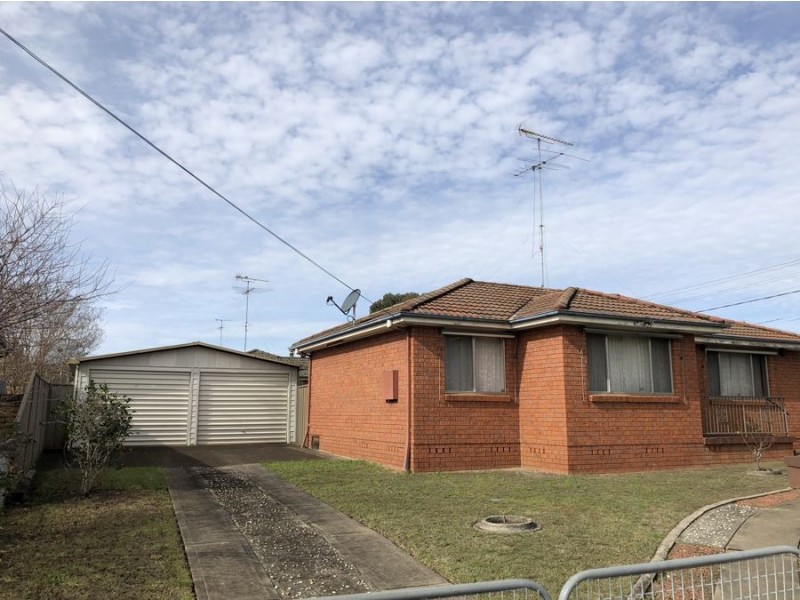 13 Munmora Place, Oxley Park NSW 2760