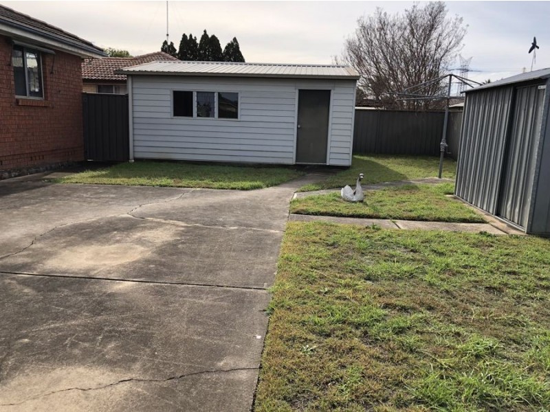 13 Munmora Place, Oxley Park NSW 2760