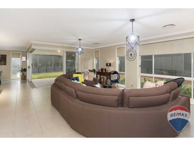 18 Watercress St, Claremont Meadows NSW 2747