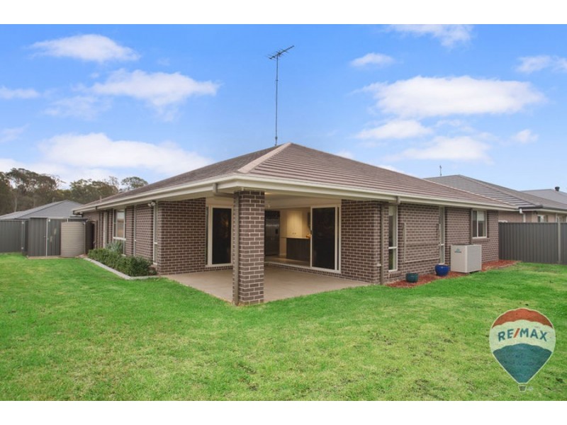 18 Watercress St, Claremont Meadows NSW 2747