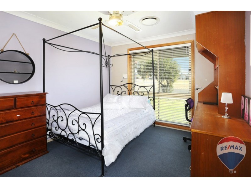 18 College Street, Cambridge Park NSW 2747