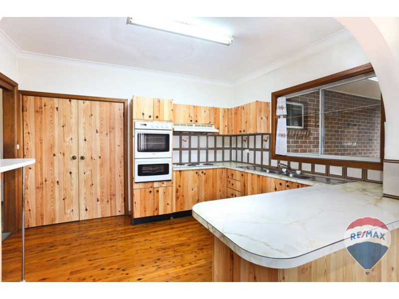 25 CLYBURN AVENUE, Jamisontown NSW 2750