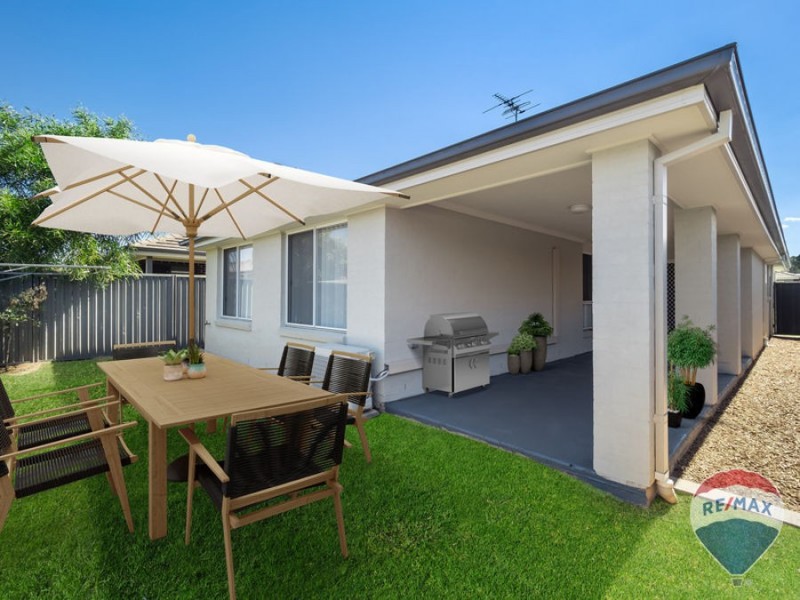 24 Finsbury Circuit, Ropes Crossing NSW 2760