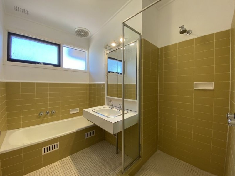 2 Bellbird Crescent, Blaxland NSW 2774