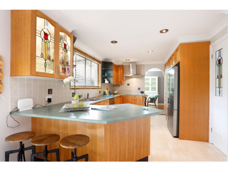 6 MOWLA AVENUE, Jamisontown NSW 2750