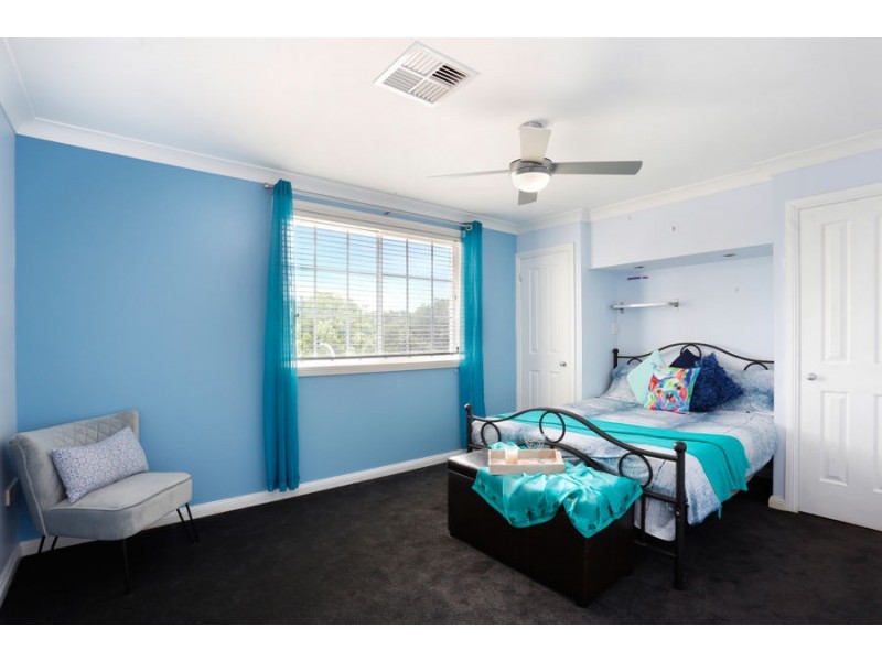 6 MOWLA AVENUE, Jamisontown NSW 2750