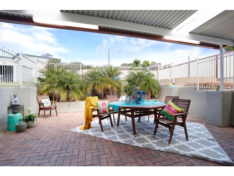 6 MOWLA AVENUE, Jamisontown NSW 2750