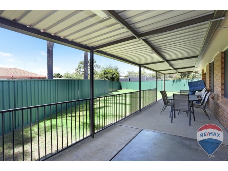 12 WERONA AVENUE, Claremont Meadows NSW 2747