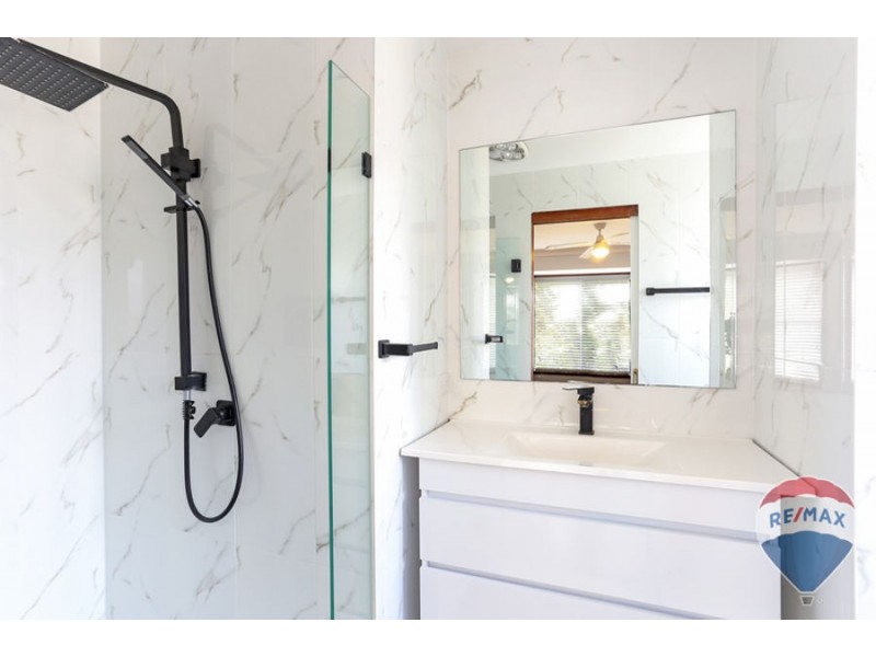 1 Amazon Place, St Clair NSW 2759