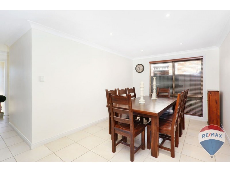 16 MONARCH CIRCUIT, Glenmore Park NSW 2745