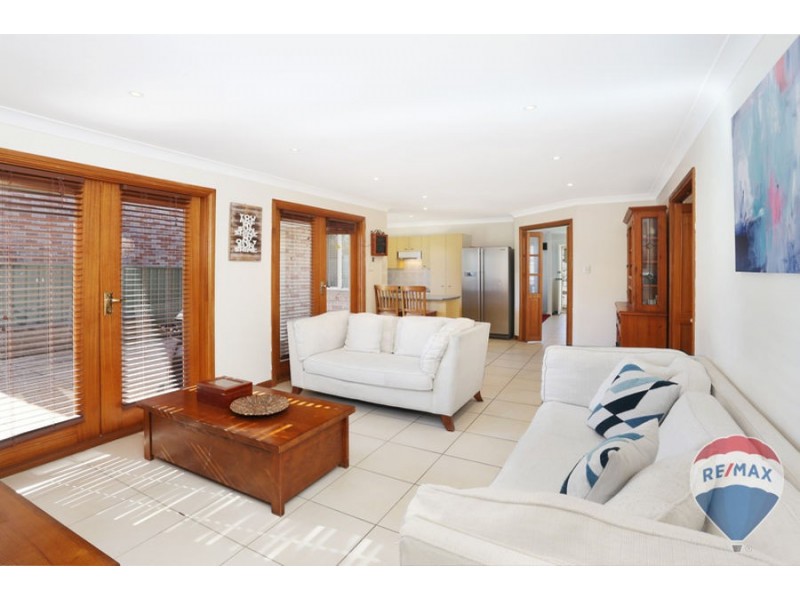 16 MONARCH CIRCUIT, Glenmore Park NSW 2745