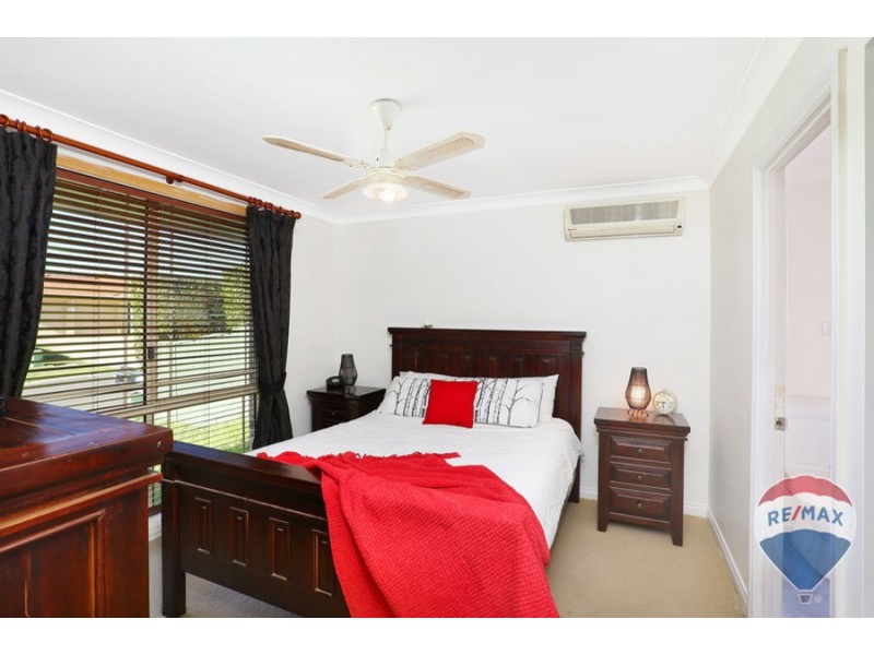 16 MONARCH CIRCUIT, Glenmore Park NSW 2745